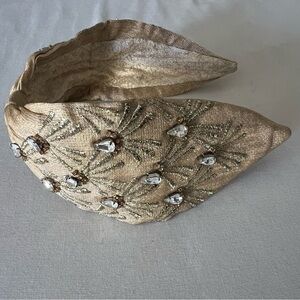NamJosh Crystal Embellished Headband in Gold